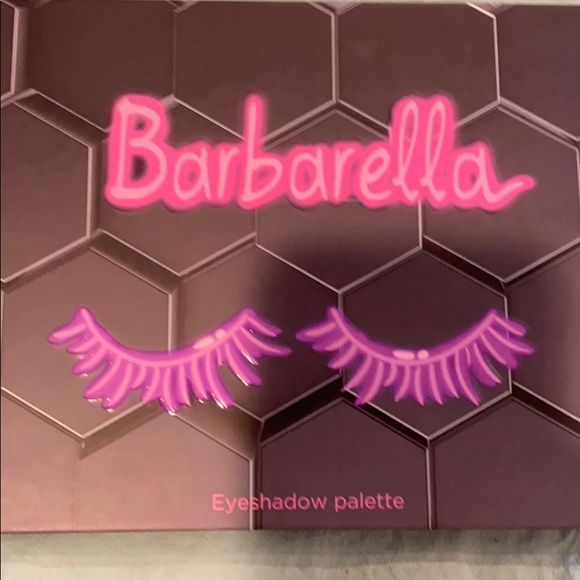 Eyeshadow - Picture 3 of 4